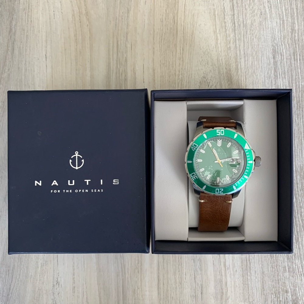 Nautis Wristwatch NWT